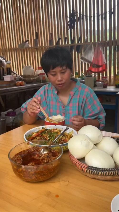 娱乐吃瓜酱花式要钱